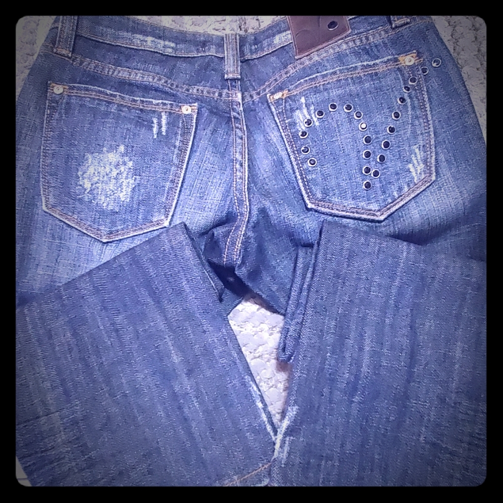 Vigoss Gold 1/2 straight leg distressed jeans